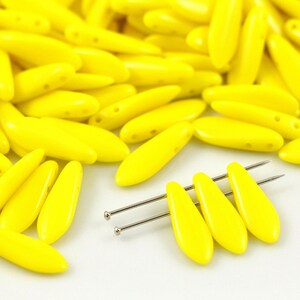 Perline ceche Daggers 2 fori 5*16 mm perline di vetro, perline a petalo, perline a foglia, perline gialle (25 pezzi) o SCEGLI LA QUANTITÀ per uno sconto