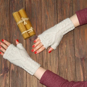 Hearts Fingerless Mittens Merino Wool Knitted Fingerless Gloves Warm Wool Beige Mittens With Heart Valentine&#39;s Day Gift for Her