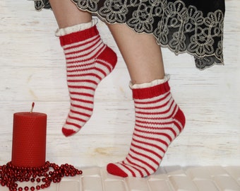 Valentine's Day Hand Knit Merino Wool Socks Warm Casual Girl Boots Bright Ruffles Socks White Red Stripe Knit Sneakers Socks Gift for Her