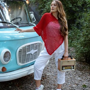 Asymmetrical red knit linen crop top Summer linen poncho Boho chic style Red sleeveless blouse Casual beach cover up Linen shirt Party wrap
