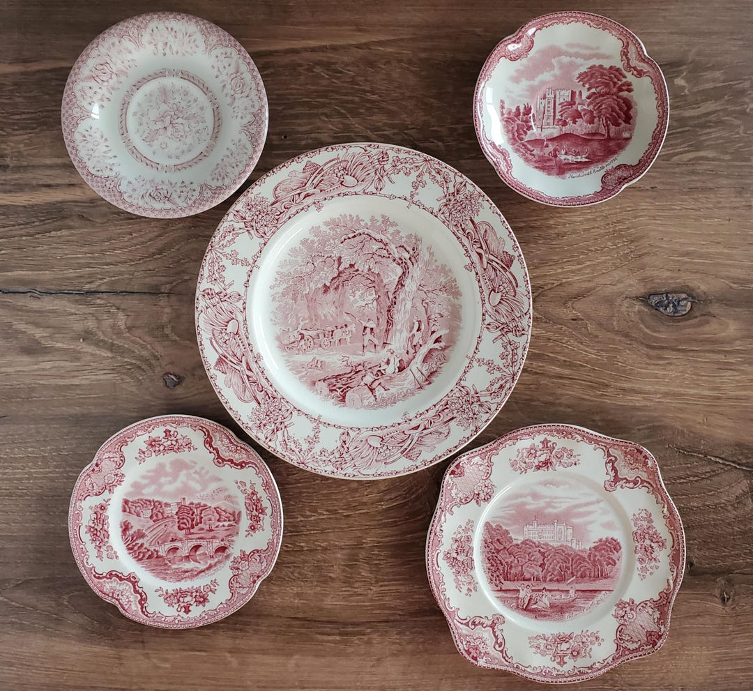 PLATEWALL DISPLAY ~ Red Transferware ~ Set of 5 ~ Collection ~ Red ...