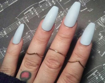 Featured image of post Navy Blue Acrylic Nails Coffin : Cute navy blue ombre coffin nails with silver glitter accent nail design navyombrenails ombrenails in 2020 blue acrylic nails blue nail designs blue ombre nails.
