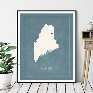 Art personnalisé de carte du Maine - coeur au-dessus de n'importe quelle ville - silhouette de carte d'état personnalisée, cadeau personnalisé, impression d'amour de ville natale, carte de coeur de voyage