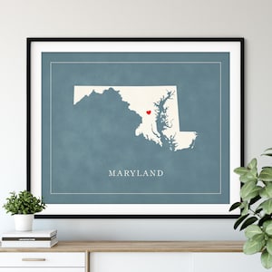 Art de carte personnalisé du Maryland - coeur au-dessus de n'importe quelle ville - silhouette de carte d'état personnalisée, cadeau personnalisé, impression d'amour de ville natale, carte de coeur de voyage