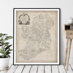 Impression de carte de nom de famille irlandais de 1795 - art de carte d'Irlande vintage, carte de nom de famille antique de famille, vieille affiche de généalogie, art mural de septembre de clans irlandais, cadeau