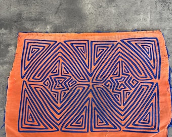 B1804. OLD GEOMETRIC Vintage  MOLA
