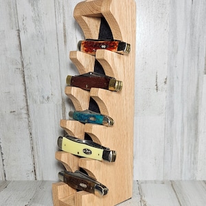 Classic V Oak Knife Display Stand for Regular Pocket Knives, Solid Oak Wood Knife Rack with Felt Insert