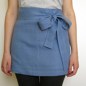Blue half apron. Sewing easy