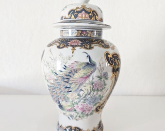 Porcelain Vase (VAGA international)