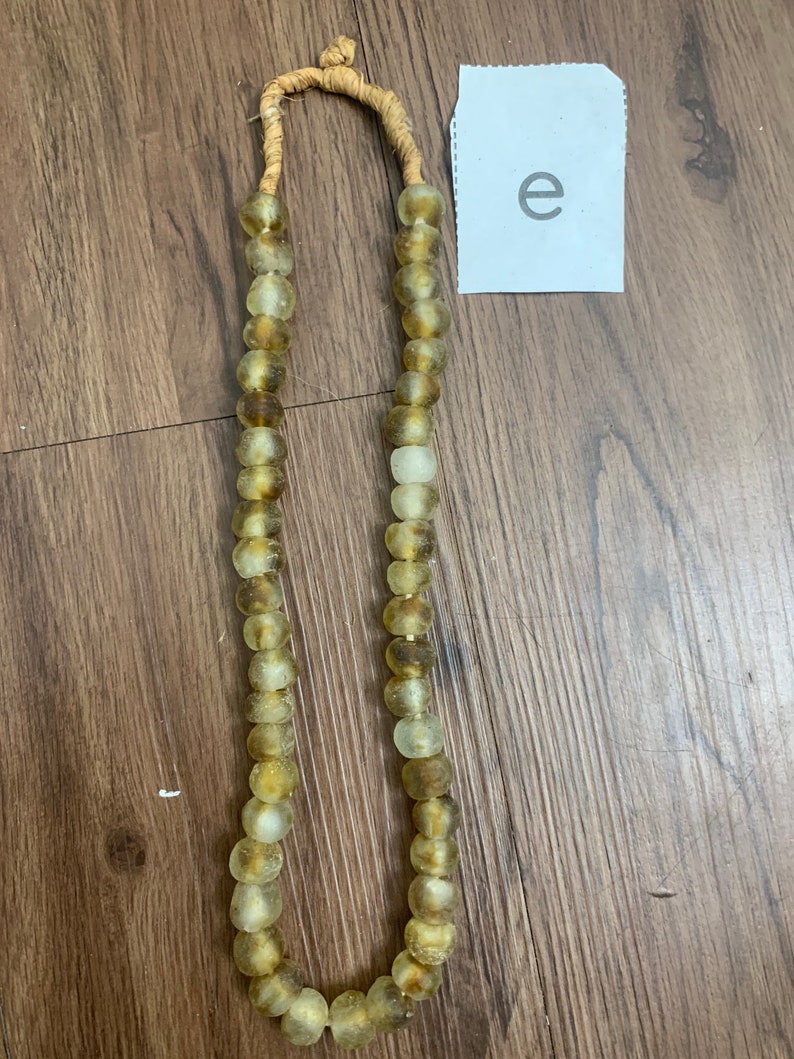 Small ghana recycle glass beads