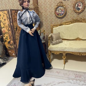 Gibson Girl look for 16.5”  Grace Fitzpatrick, RTB101 and RTB102  body by Robert Tonner. Picnic Social pattern by Designs by Jude.