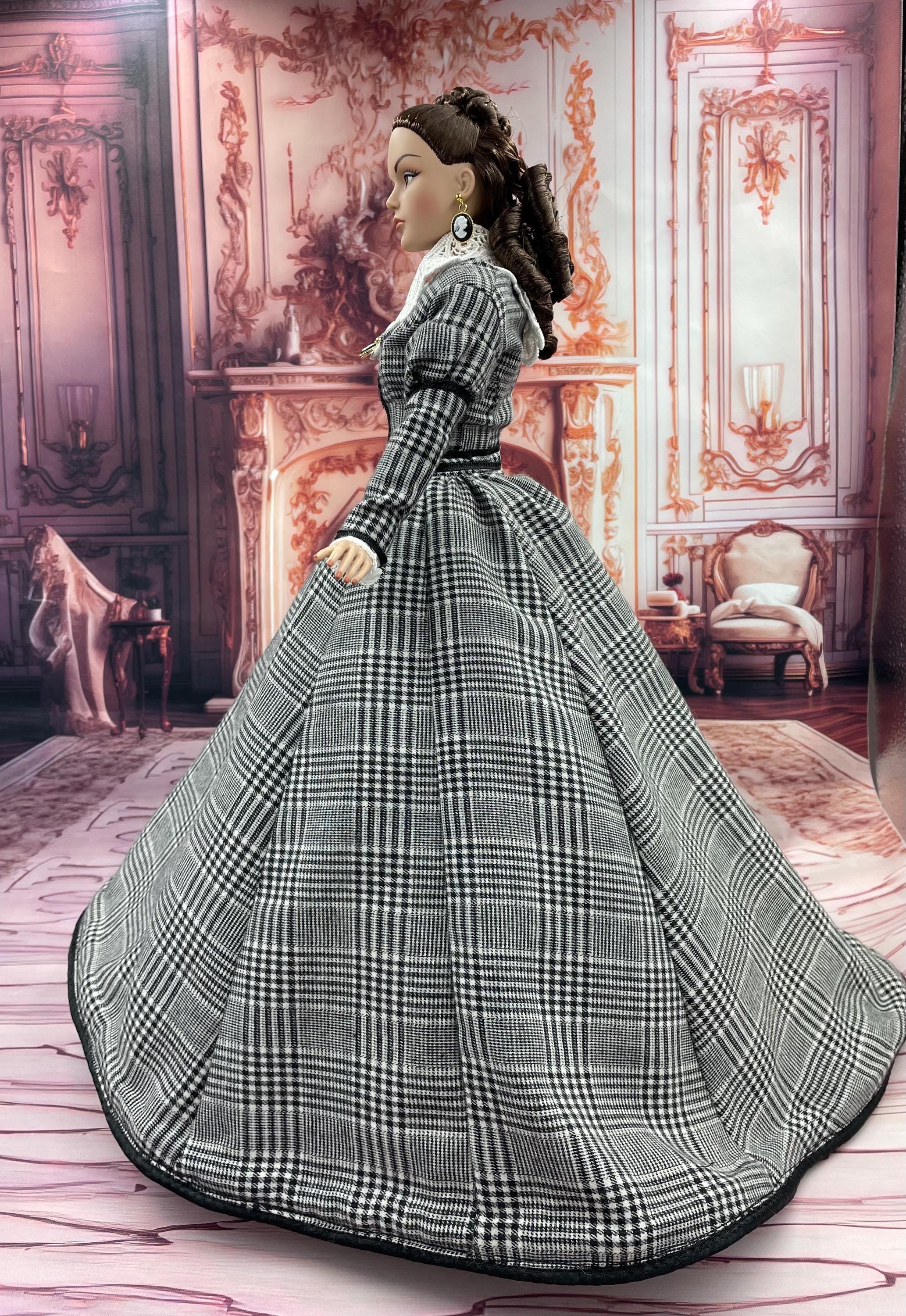 Grace Fitzpatrick Ratoath Historical Reproduction Gown for Grace Fitzpatrick Doll: Black/white ...