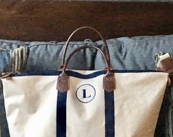 Monogrammed Large Weekender Tote Bag- Personalized Overnight Bag- Bridesmaid Gifts- Weekend Travel Duffle Bag