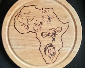 South Africa gift, wooden gift, wood chopping board, South Africa  bread board, kitchen décor, South Africa pyroghraphy, big five animals