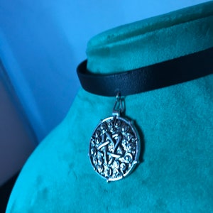 Yennefer Choker Necklace Charm The Witcher Necklace Cosplay Prop Replica yennifer, gift for her, yenifer, yenefer