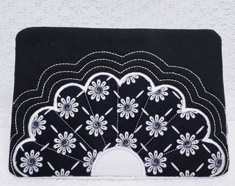 Quilted Mug Rug, Black and White Mug Rug, Embroidered Mug Rug, Dresden Plate Mug Rug, Homemade Mug Rug, Snack Mat, Drink Mat, Fabric Coaster