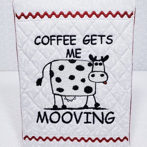 Koe mok rug, koffiemok rug, rode en witte mok rug, geborduurde mok rug, gewatteerde mok rug, zelfgemaakte mok rug, komische mok rug, grappige mok rug