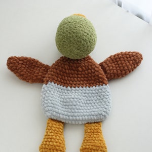 Patrón de peluche de pato real a crochet: Arrullo para principiantes (PDF de EE. UU.) imagen 3
