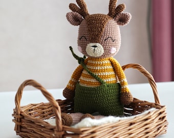 Crochet Deer Amigurumi Pattern, Reindeer PDF (31cm)