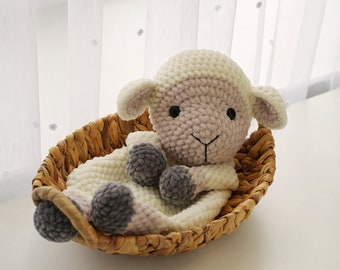 Lamb Lovey Crochet Pattern: Sheep Security Blanket (PDF Tutorial in English, US Terms)
