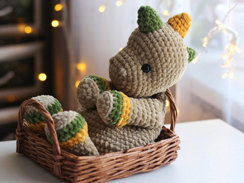 Couette dinosaure, Dinosaure amoureux, Tutoriel de modèle de dinosaure, Crochet amoureux, Modèle de dinosaure au crochet, Modèle amoureux Amigurumi, Poupée de chiffon, Ol image 9