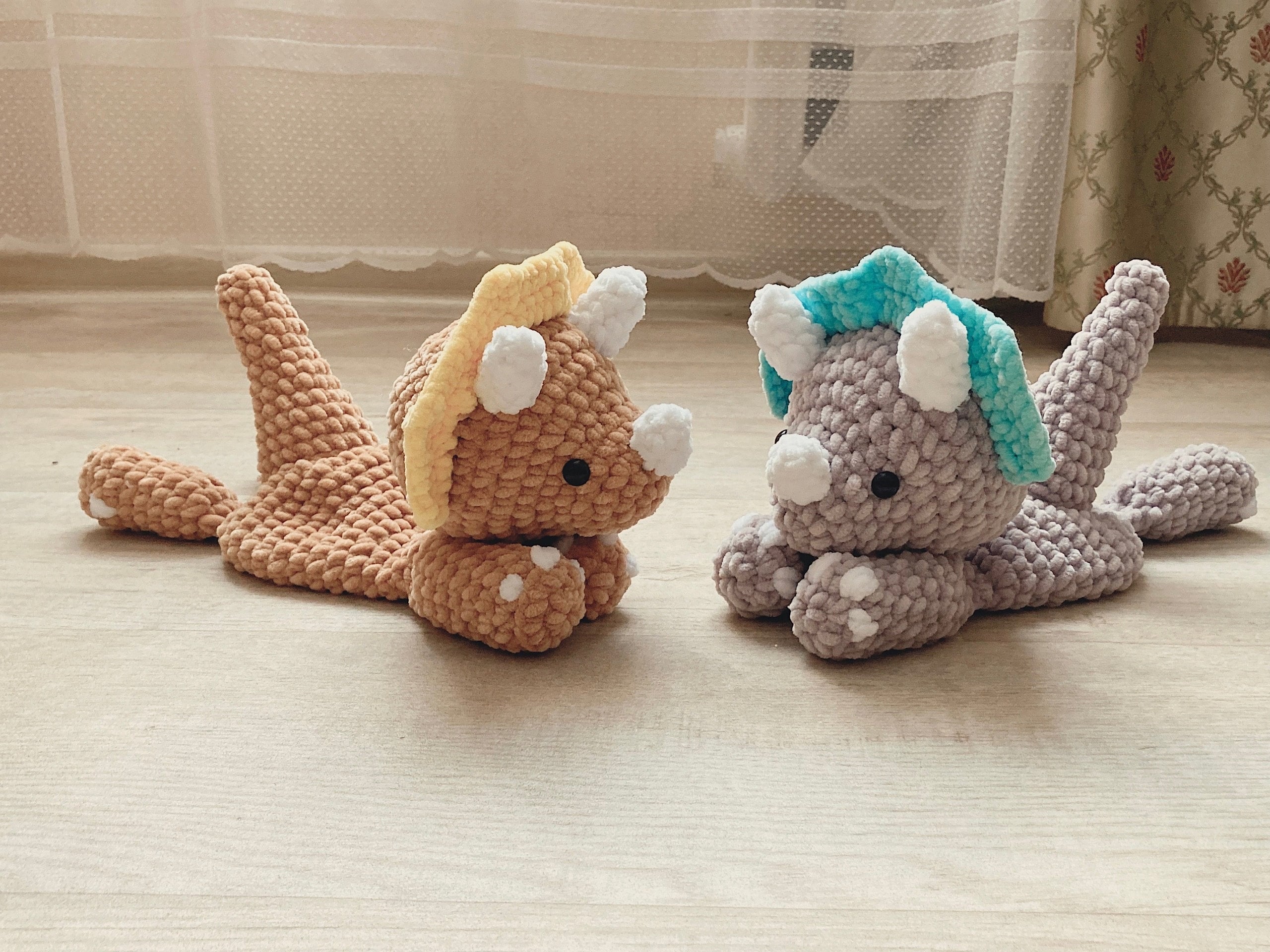 🦖 🧶 how to knot a lovey! Crochet Dino! #amigurumi #crochetting #yarn  #crochetsecrets 