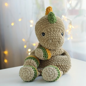 Couette dinosaure, Dinosaure amoureux, Tutoriel de modèle de dinosaure, Crochet amoureux, Modèle de dinosaure au crochet, Modèle amoureux Amigurumi, Poupée de chiffon, Ol image 2