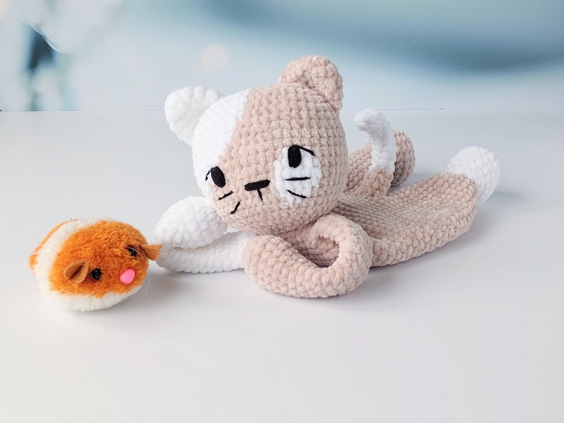 Comforter cat, Kitten lovey, Crochet doll snuggler, Pattern baby doll, Amigurumi lovey pattern, Crochet cat pattern, Cat tutorial. CM image 9