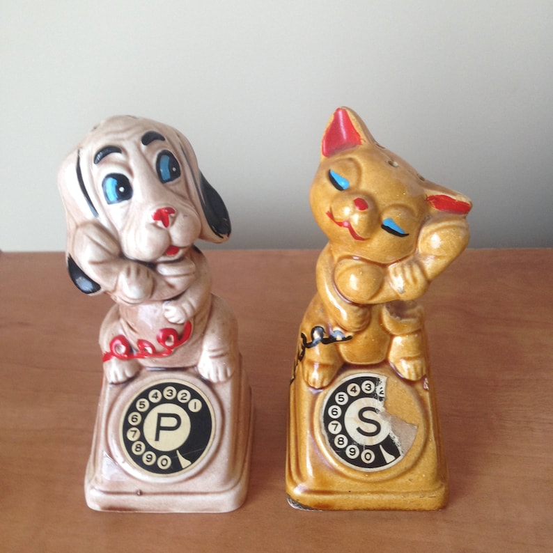 Made in Japan Vintage Retro Kitsch Salt and Pepper Shaker Set Cute Figurine Set Dog and Cat Telephoning Each Other