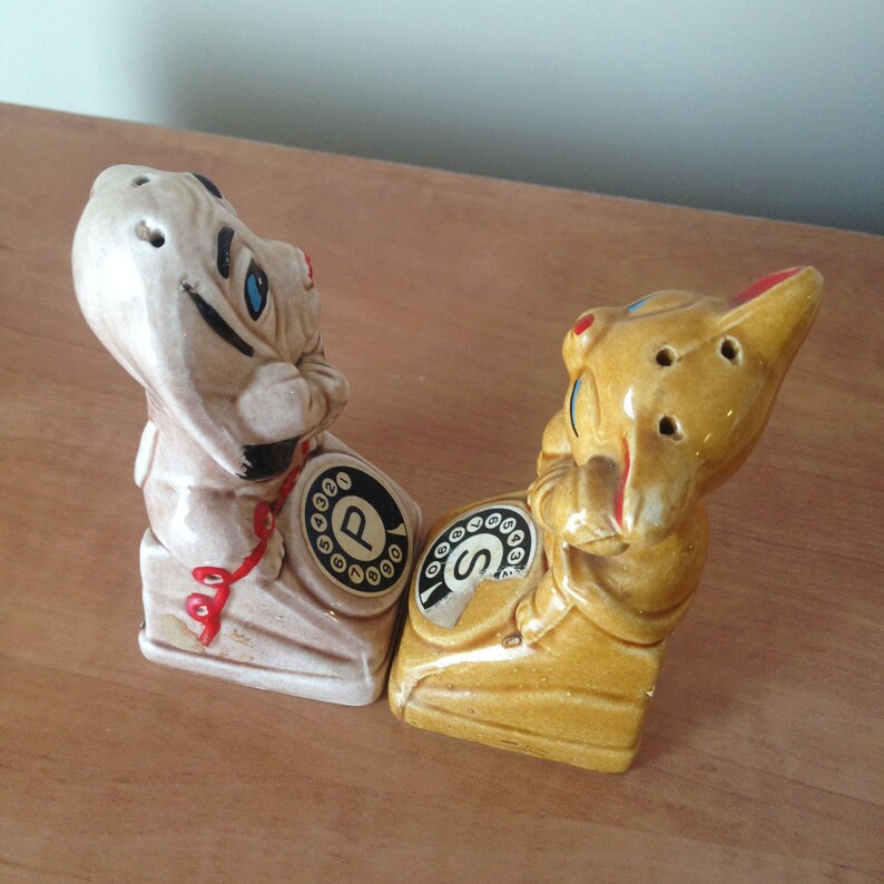 Made in Japan Vintage Retro Kitsch Salt and Pepper Shaker Set Cute Figurine Set Dog and Cat Telephoning Each Other