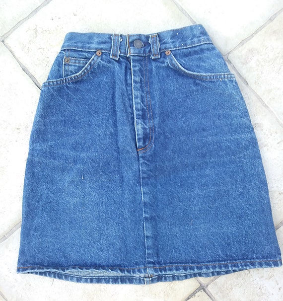 XS Vintage 80s Levi's Denim Mini Skirt, Size 3 Vin