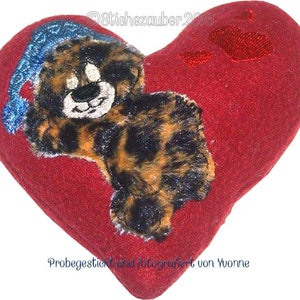 Cuscino cuore ITH Teddy 16 x 26 immagine 2