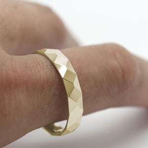 4mm Solid 10K Wedding Band Men Women, Faceted Mirrored Gold Men's Engagement Ring Anniversary Gift 10k 14k 18k image 6