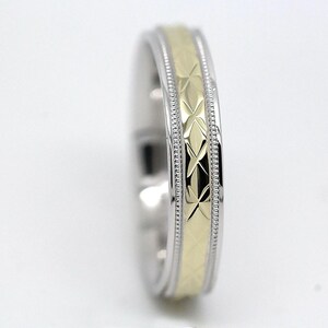 4mm Solid 10K Wedding Band Men Women, Two Tone Gold Wedding Ring, Filigree design Anniversary Gift, Faceted Mens Engagement Ring imagem 11