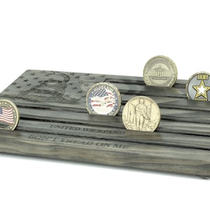 American Flag Don&#39;t Tread On Me Challenge Coin Display - Black