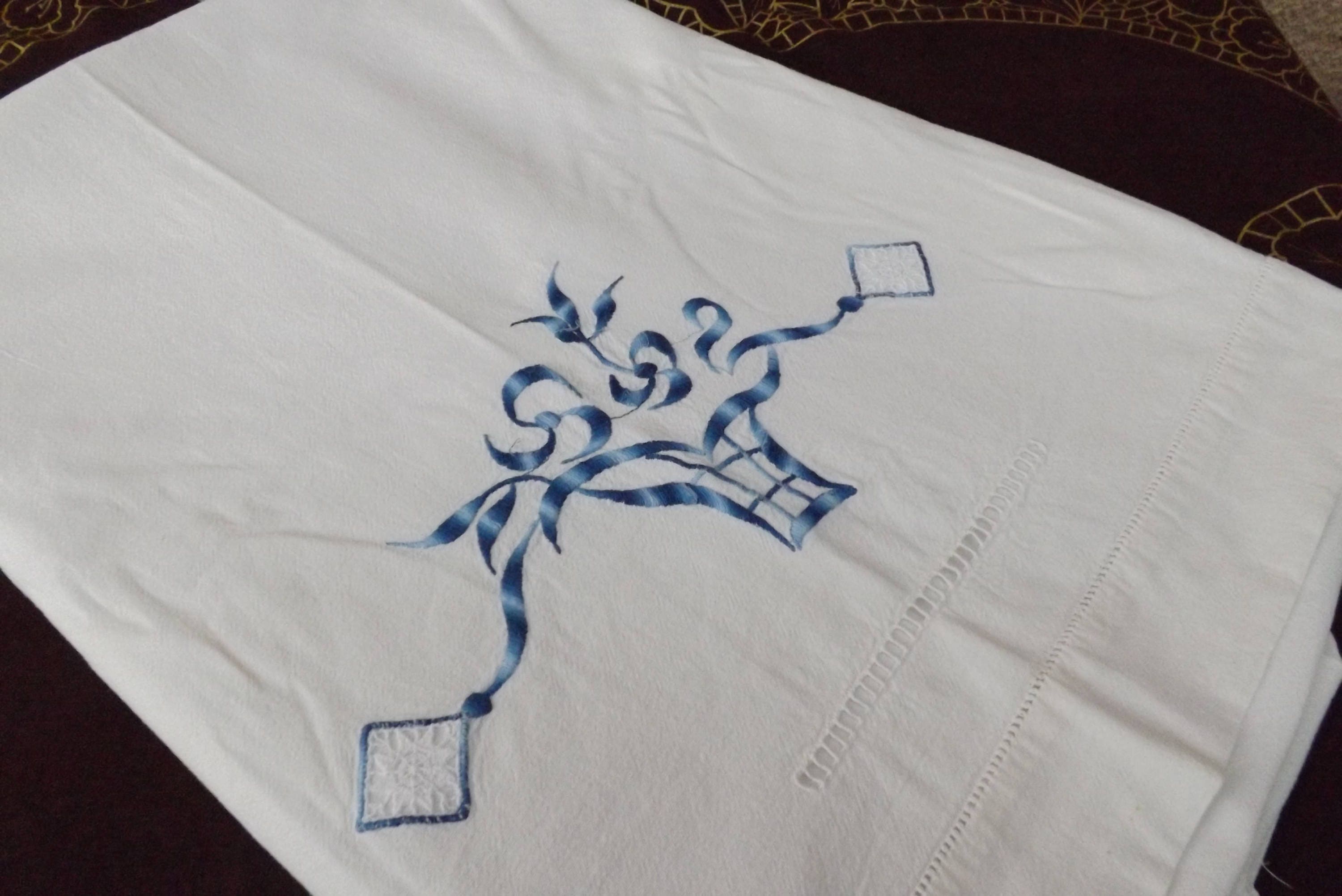 Vintage Drap de Lit Coton Bleu Broderie Florale, Lin Vintage Français