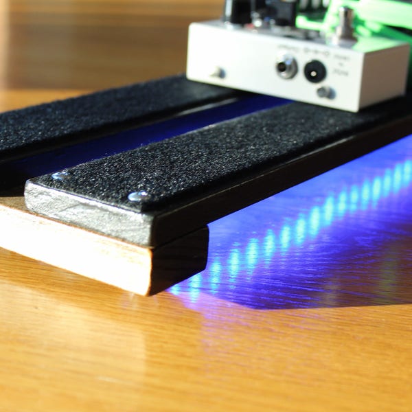 LED pedalboard Underglow Add-on Kit for small pedal boards