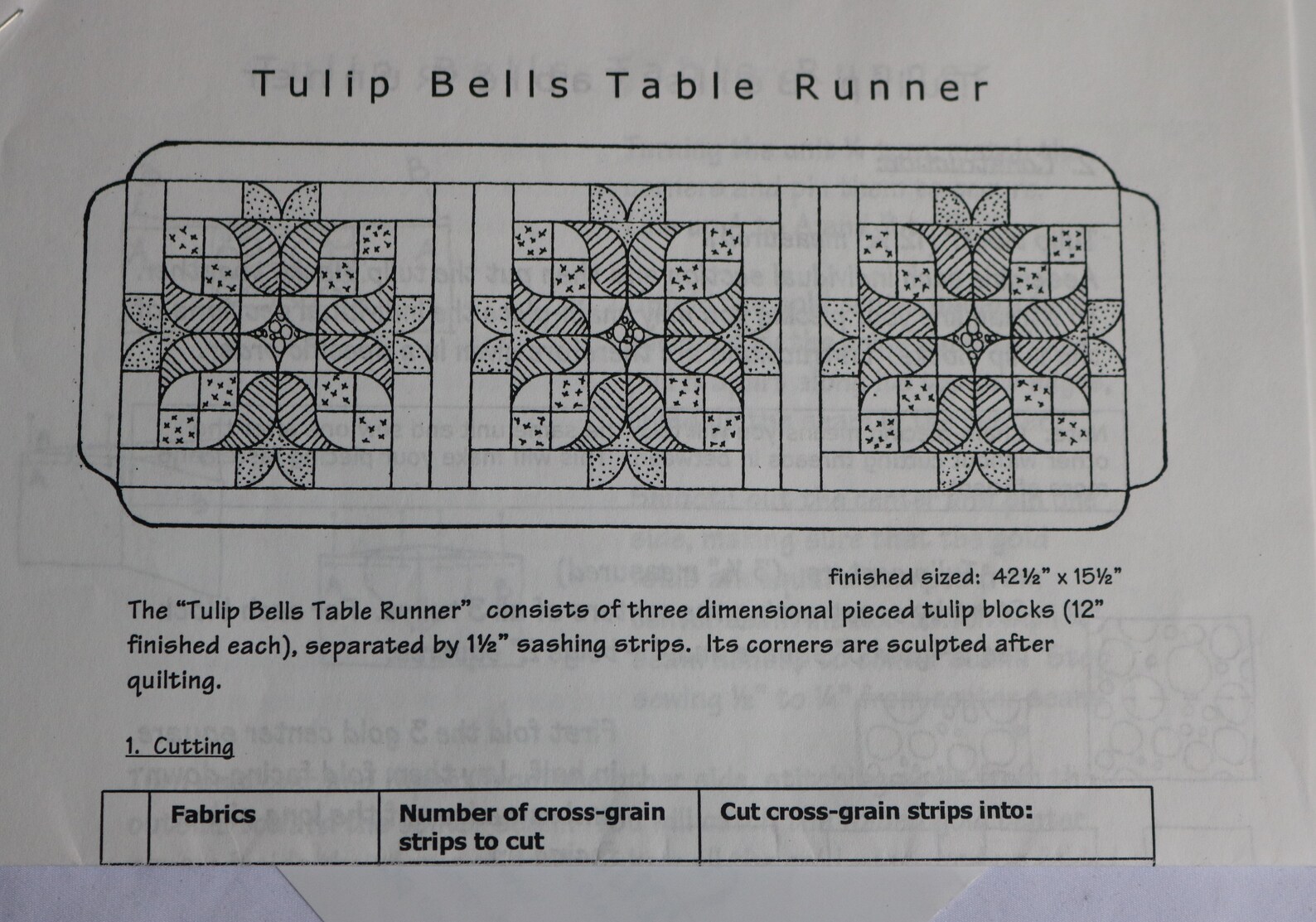 Tulip Bells Table Runner/ Southwind Designs/ Dimensional Quilt Etsy