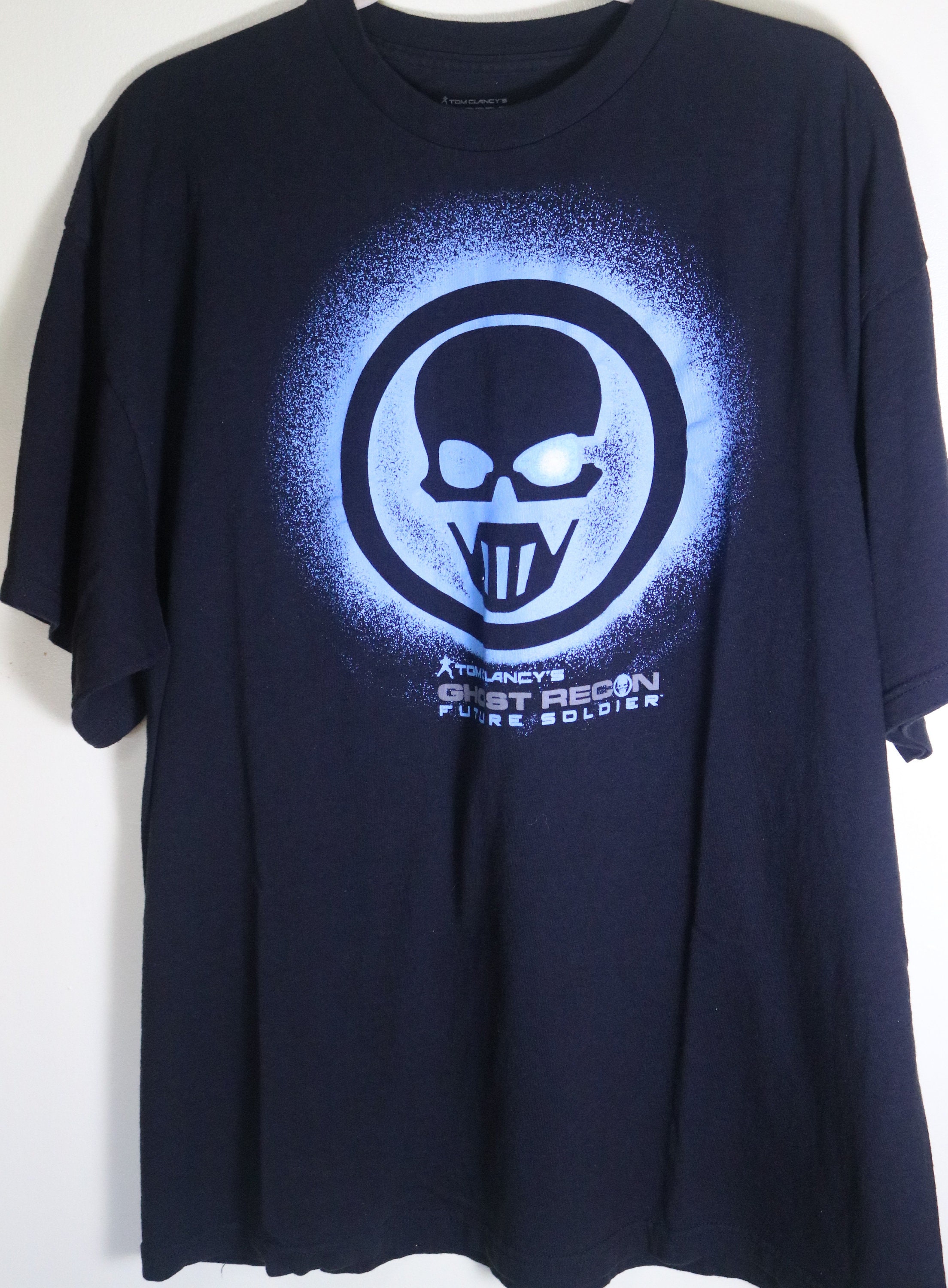 Vintage Graphic Tom Clancy's/ Ghost Recon/ Future Soldier/ Size
