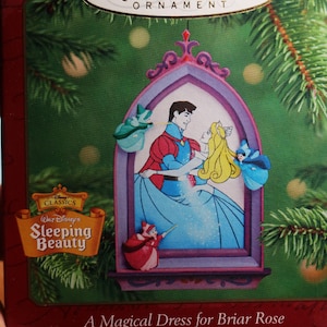 Vintage, 2001, Hallmark Keepsake Ornament, A Magical Dress for Briar Rose, Walt Disney&#39;s Sleeping Beauty, In Original Box