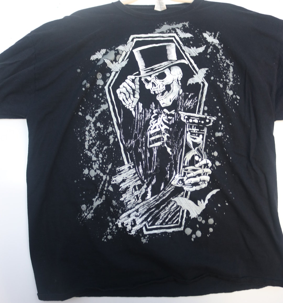 Fruit of the Loom, Size 2XL, Skeleton With Hour Glass, Black