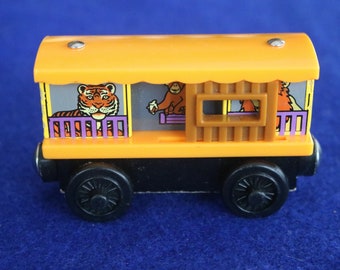 Thomas & Friends Wooden Railway Train/ Zoo Car/ Lion Tiger and Monkey