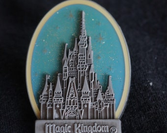 Disney Official Pin Trading, Magic Kingdom, Cinderella Castle 3D Blue Glitter Pin