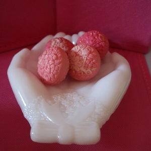 AVON, Touch of Beauty, Hostess Soaps and Soap Dish,  4 Soaps, In Original Box  Milk Glass Hands holding Soap