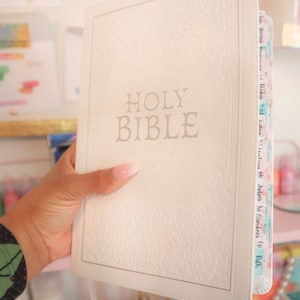 Beautiful White KJV Holy Bible with Pastel Floral Bible Tabs, Thinline Large Print Bible Tabs Faux Leather