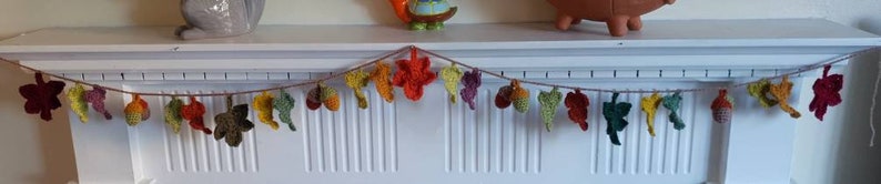 Crochet autumn leaf and acorns garland, autumnal bunting, fall decorations image 2