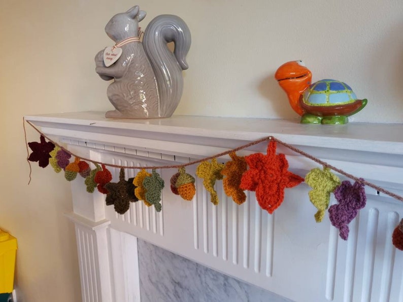 Crochet autumn leaf and acorns garland, autumnal bunting, fall decorations image 5