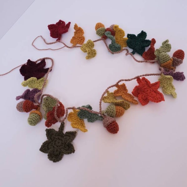 Crochet autumn leaf and acorns garland, autumnal bunting, fall decorations