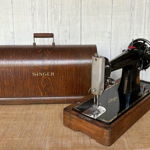 Singer 201k hand crank sewing machine