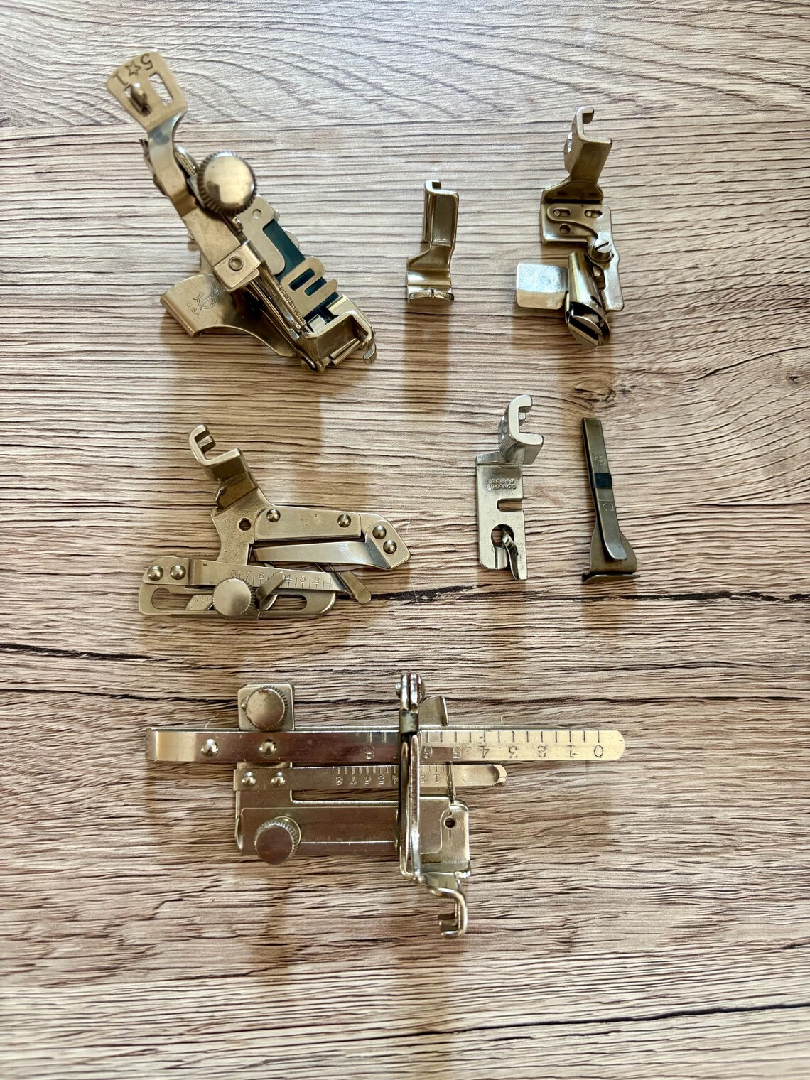 Original Singer Box Containing Attachments for 15k - Etsy UK